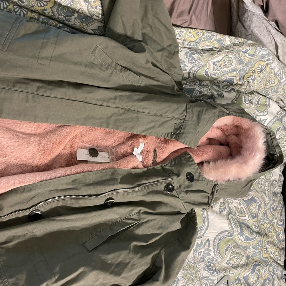 Coat - Picture 3 of 4
